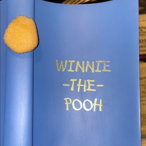 Discontinued Bradford Exchange Winnie The Pooh Book Collection A Very Great Resc - Picture 5 of 5